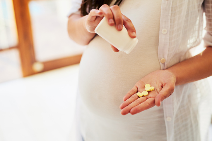 فولیک اسید و ویتامین خوردن در بارداری